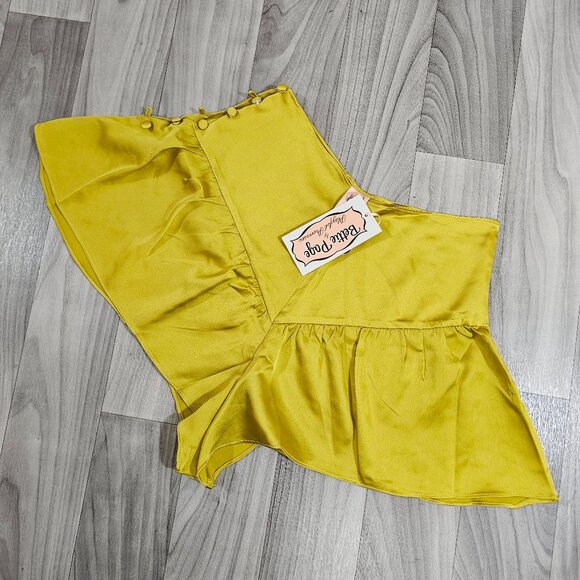 NWT Bettie Page Lingerie Chartreuse Satin French Knicker Retro Shorts Size 4 - Picture 1 of 4